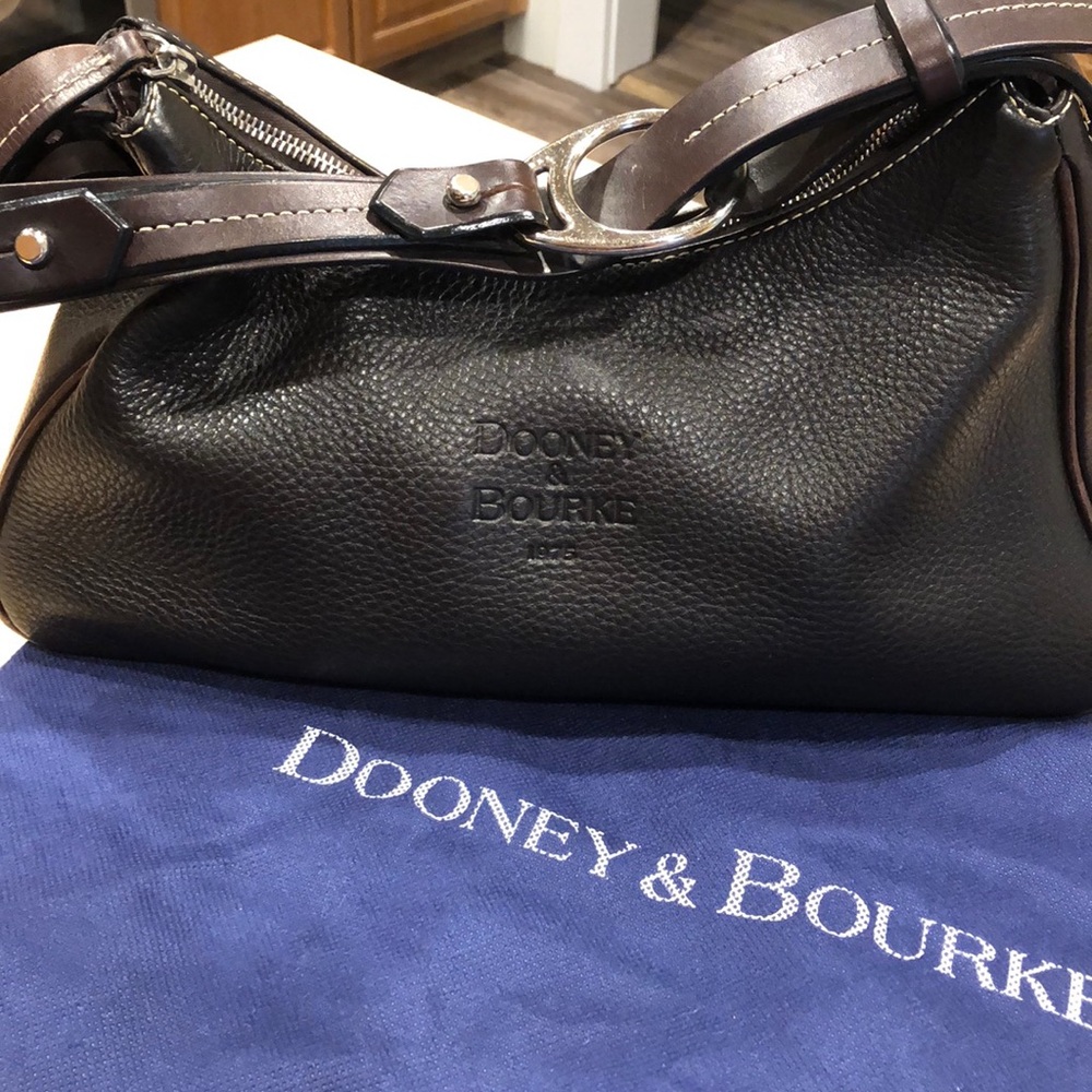 Dooney & Bourke purse
